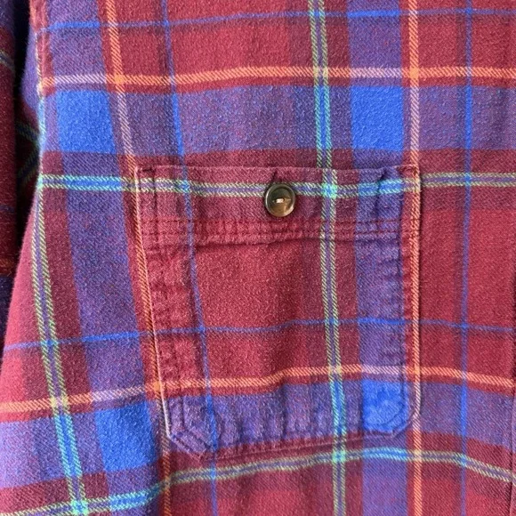 Vintage Gap Flannel‎ Shirt Red Blue Plaid Men's Long Sleeve Button Down Medium - Picture 2 of 7